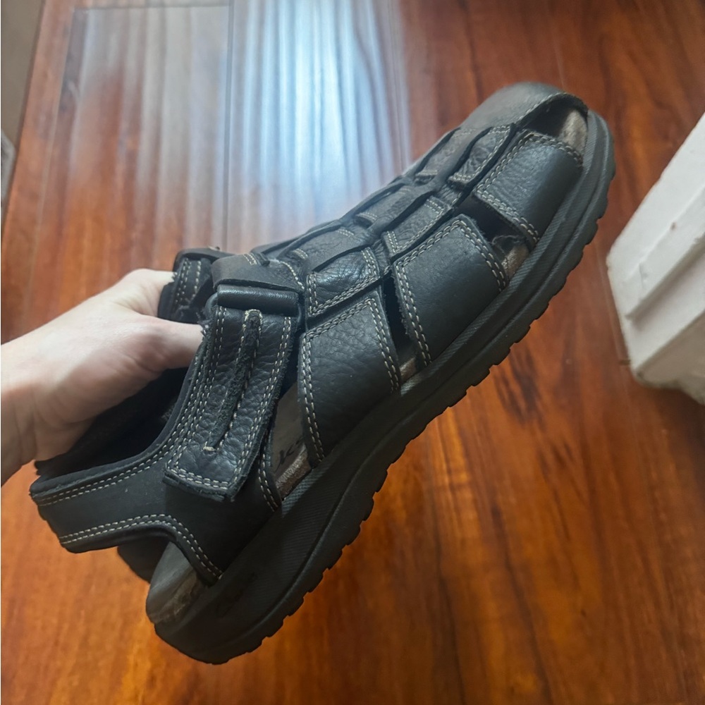 Clark’s Fisherman Sandals Men Leather Healthy Walking View 6